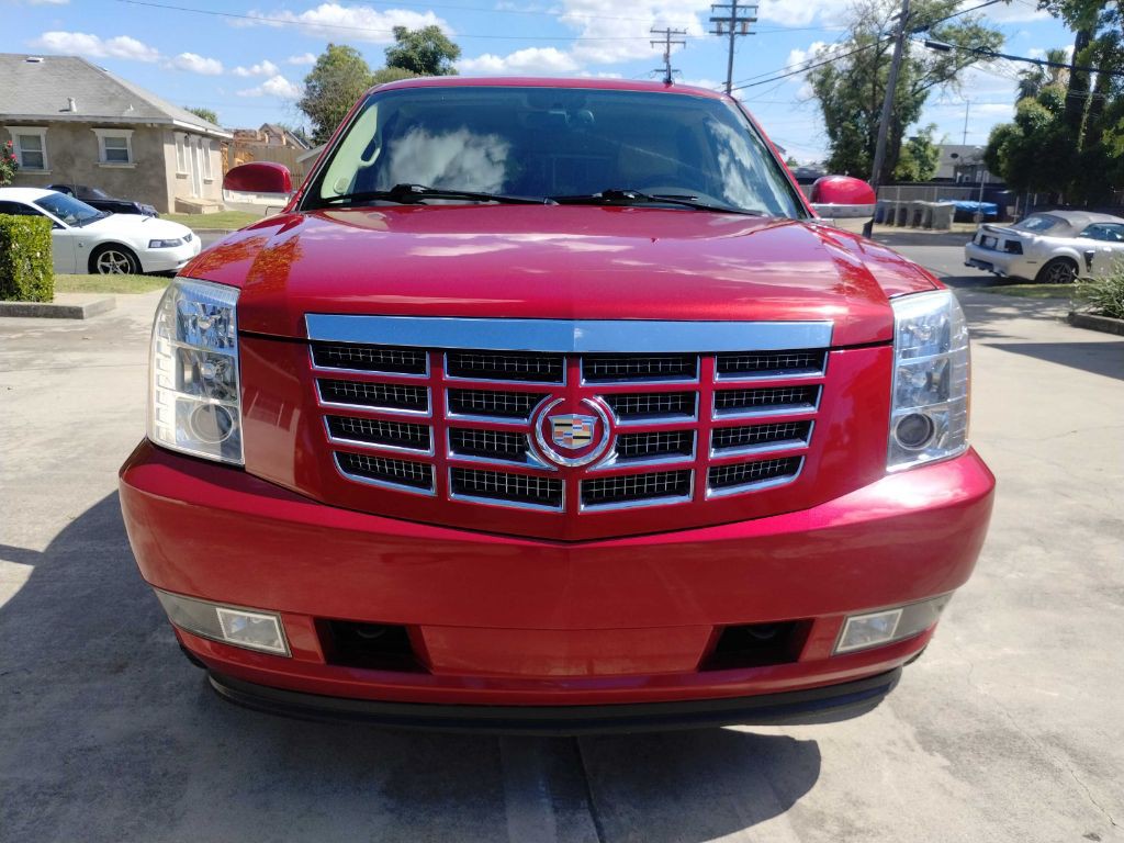 2013 Cadillac Escalade Image 3