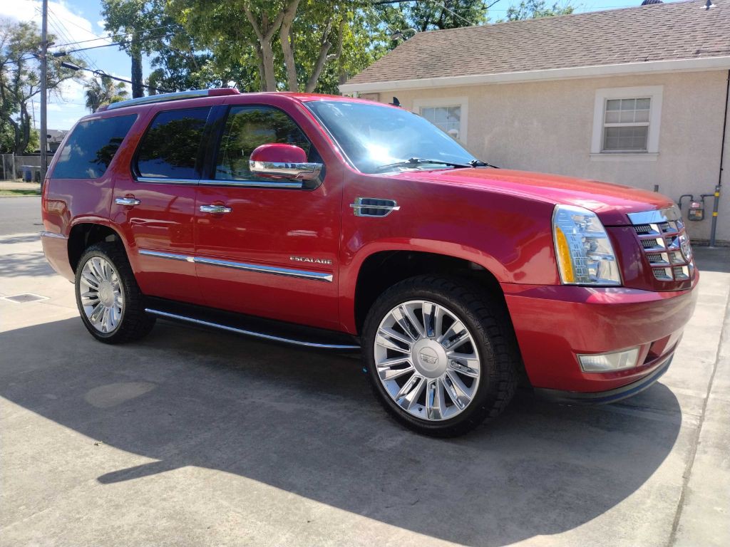 2013 Cadillac Escalade Image 6