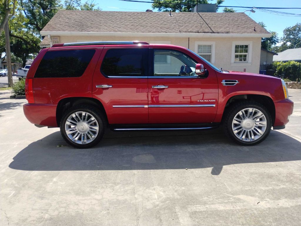 2013 Cadillac Escalade Image 7