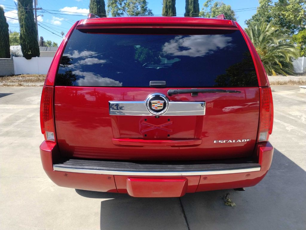 2013 Cadillac Escalade Image 9