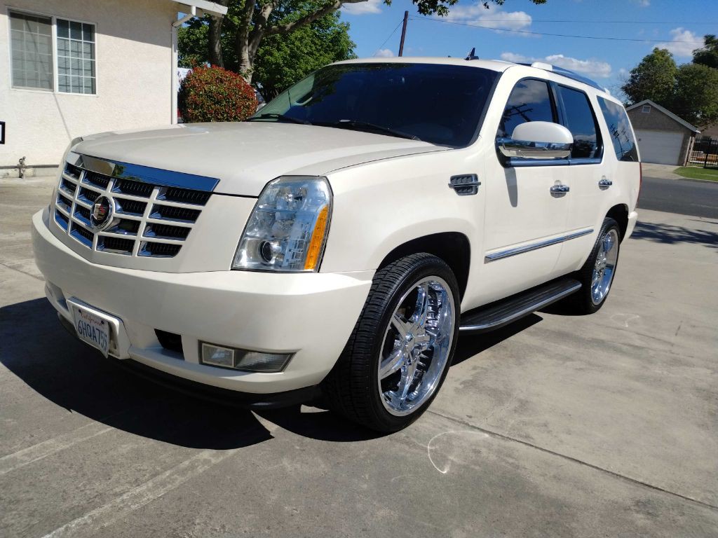 2008 Cadillac Escalade Image 5