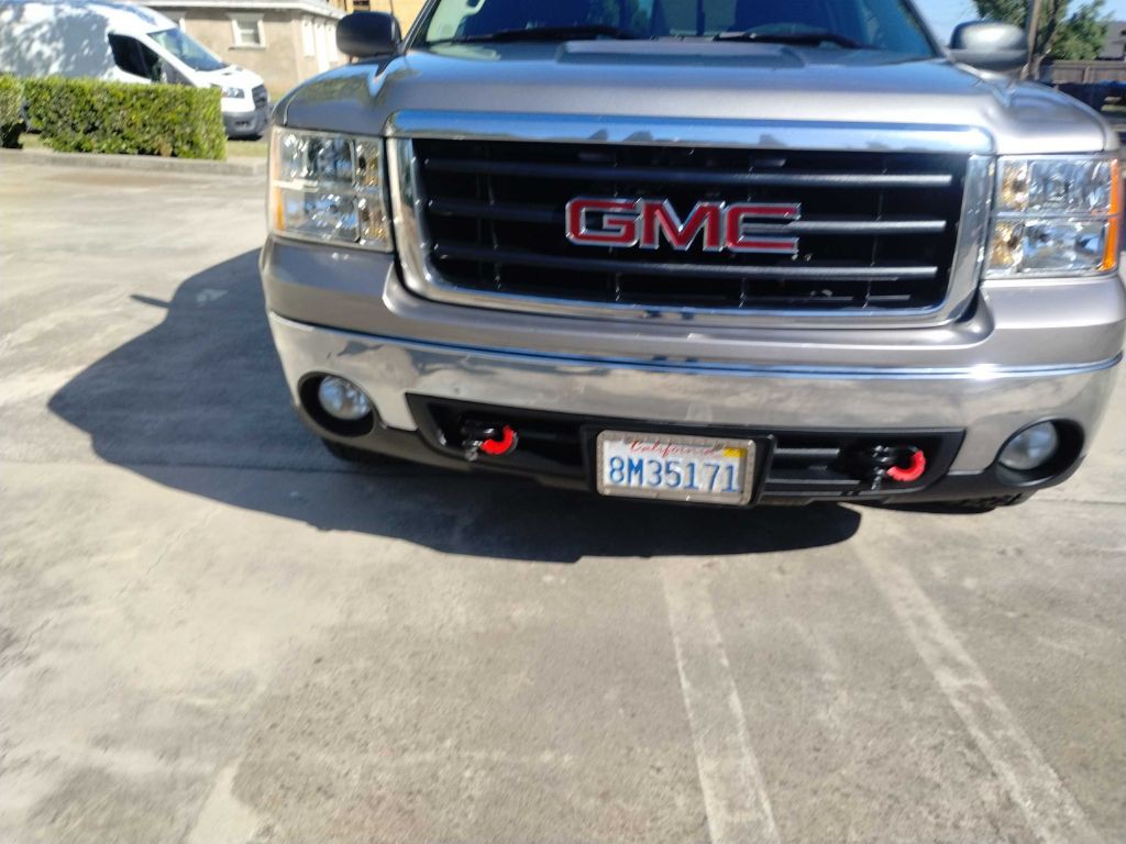 2008 GMC Sierra Image 3