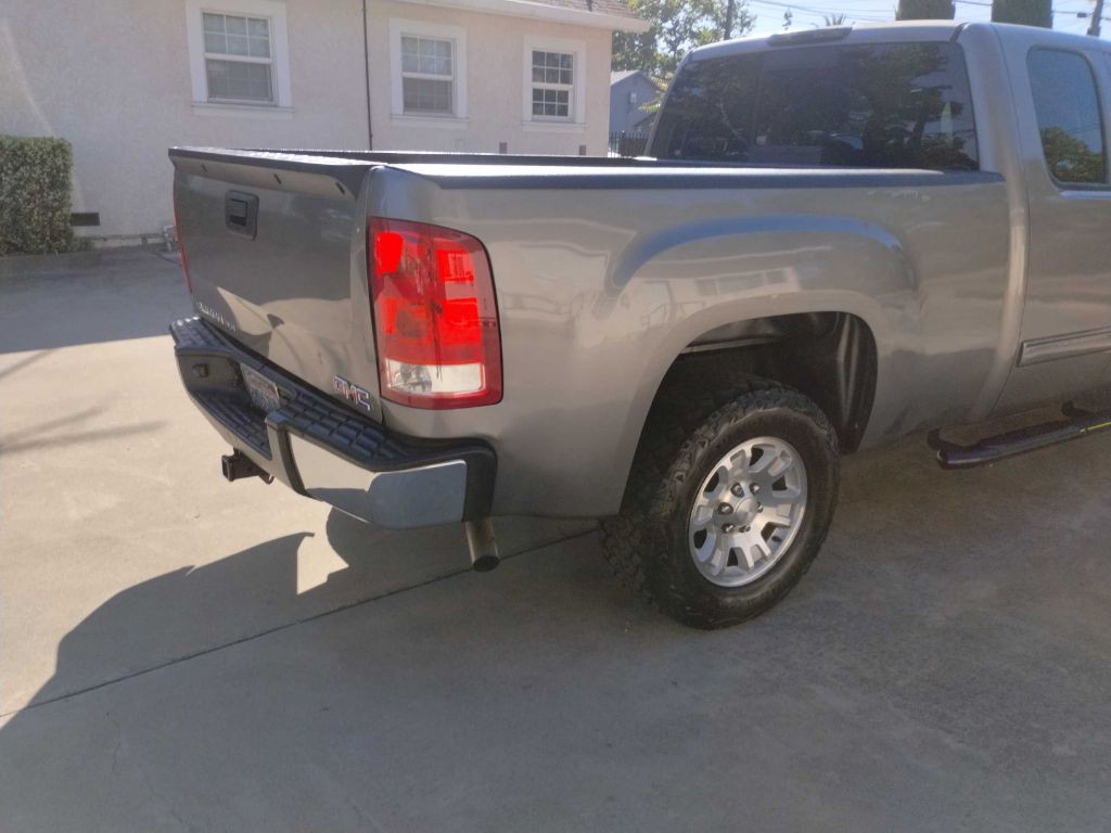 2008 GMC Sierra Image 7