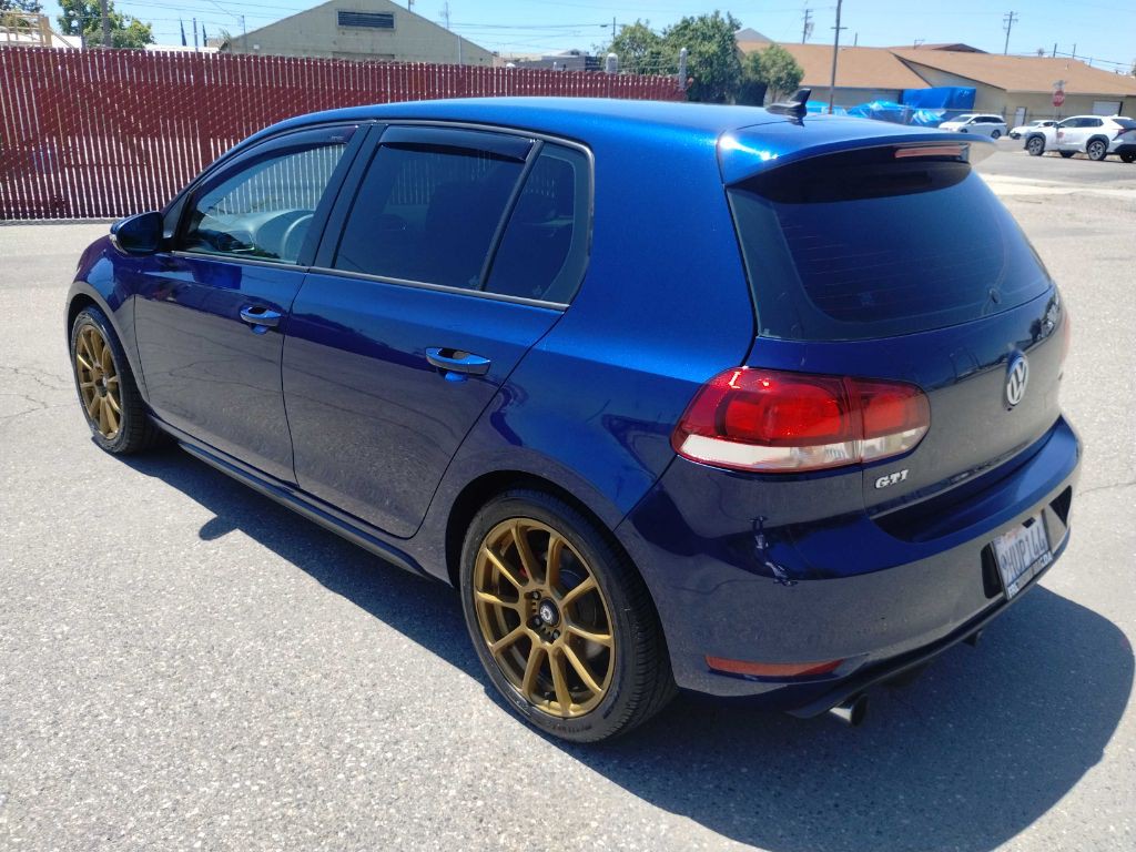 2011 Volkswagen GTI Image 6