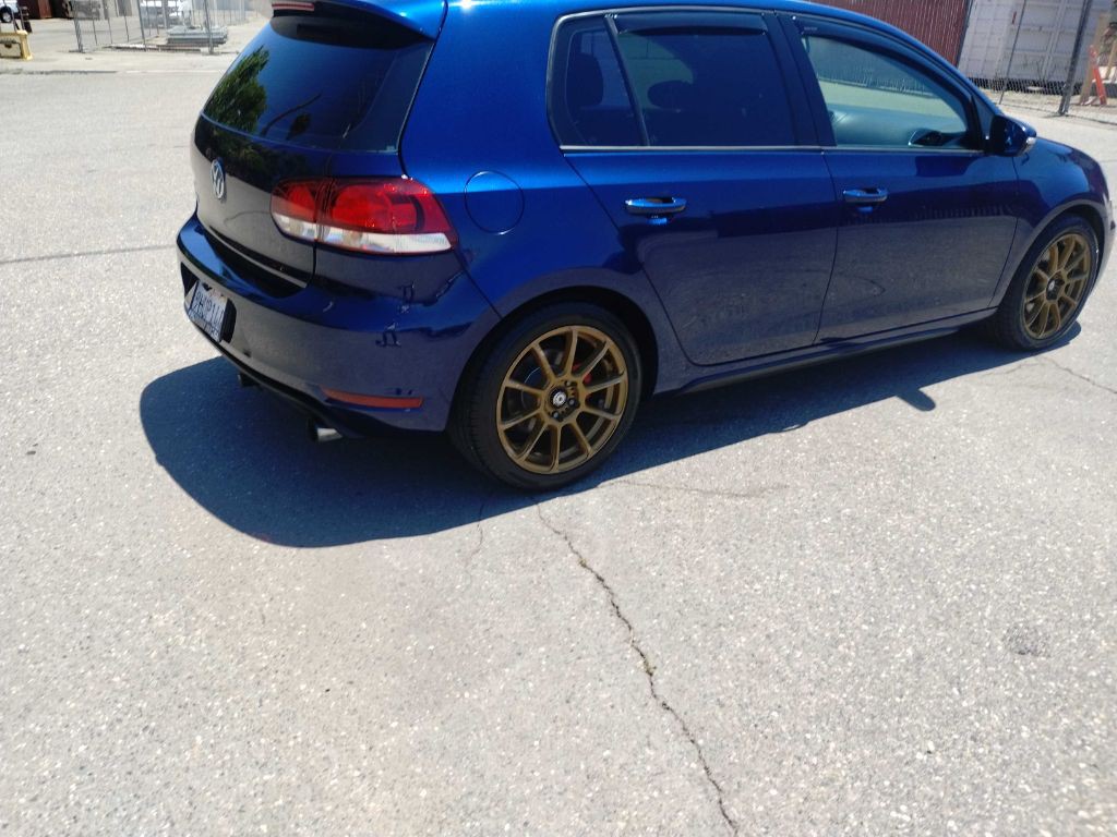 2011 Volkswagen GTI Image 8