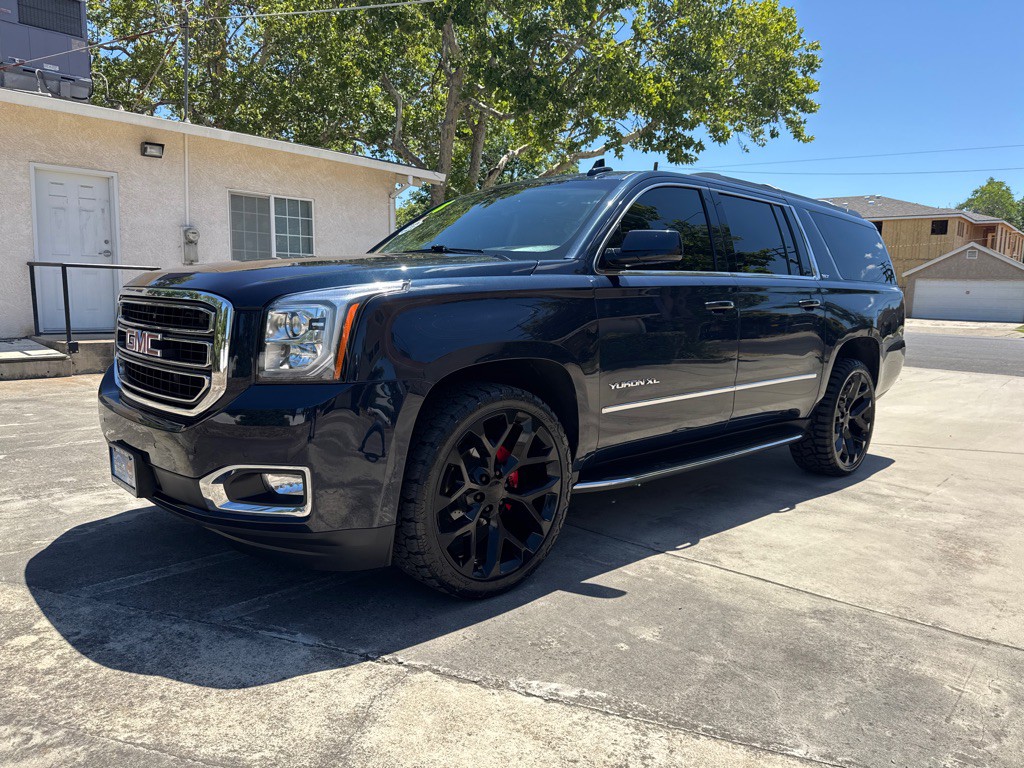 2018 GMC Yukon Image 1