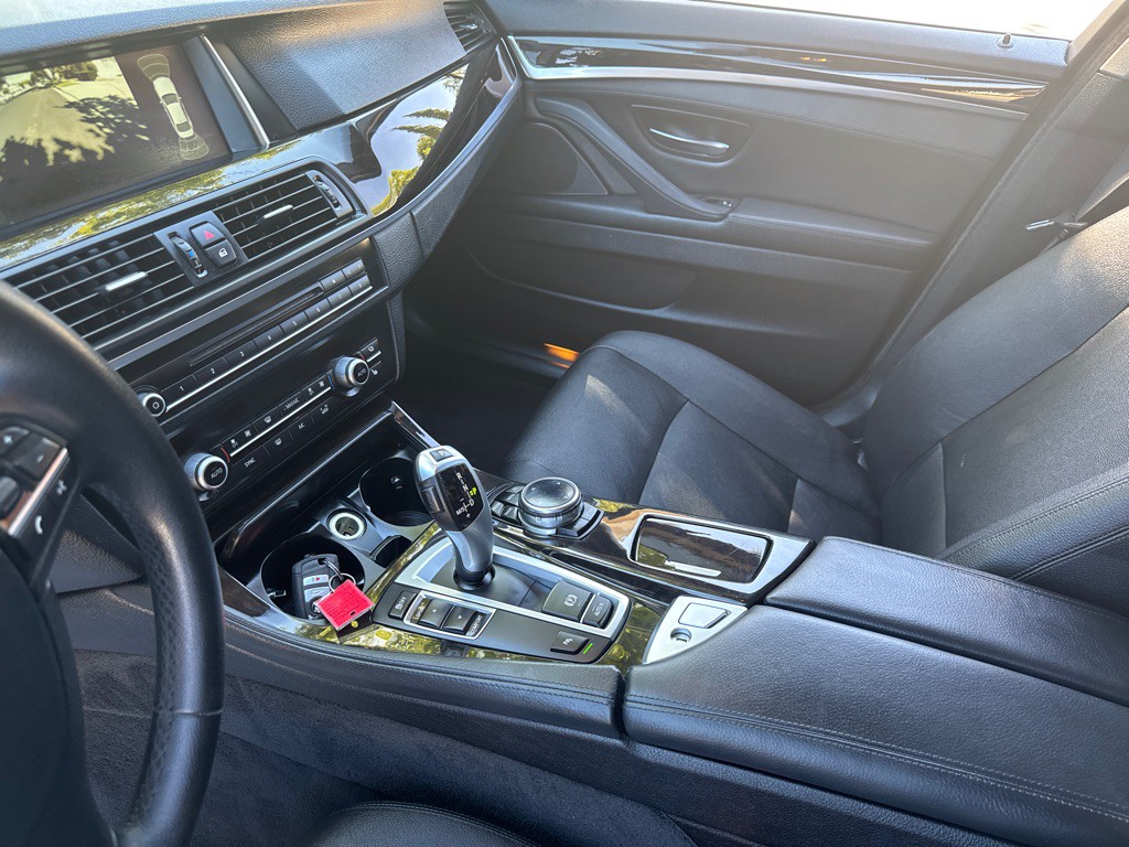 2014 BMW 5 Series Image 14