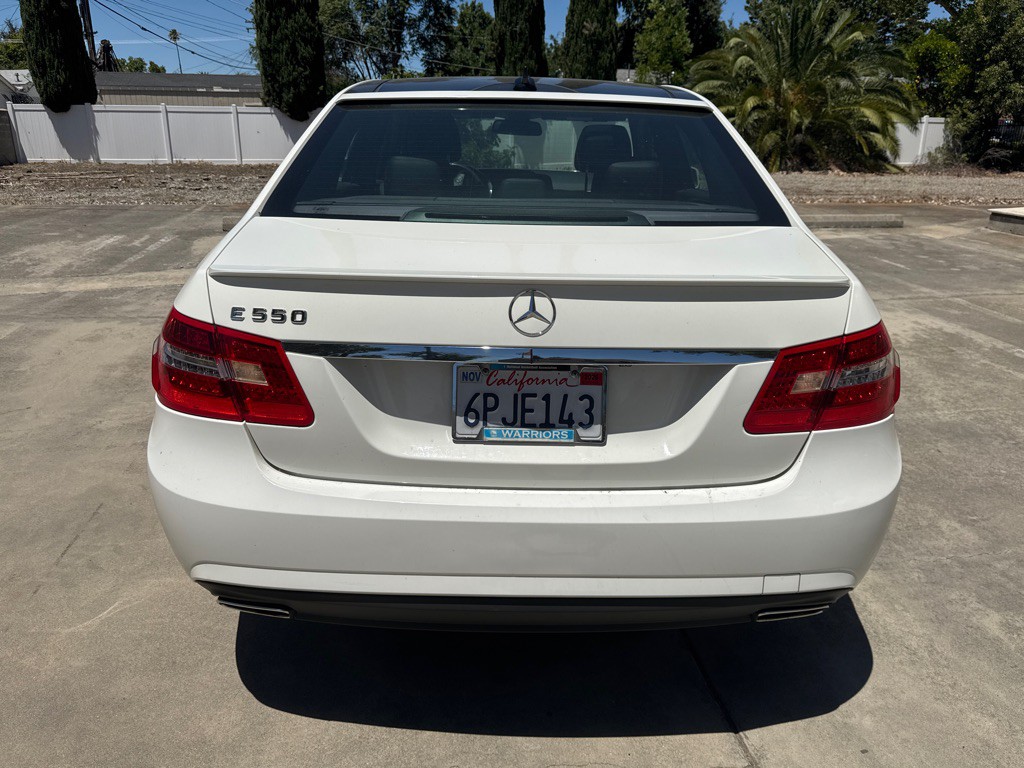 2011 Mercedes-Benz E-Class Image 7