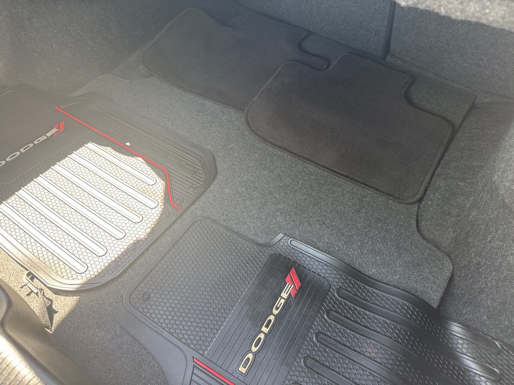 2015 Dodge Charger Image 19