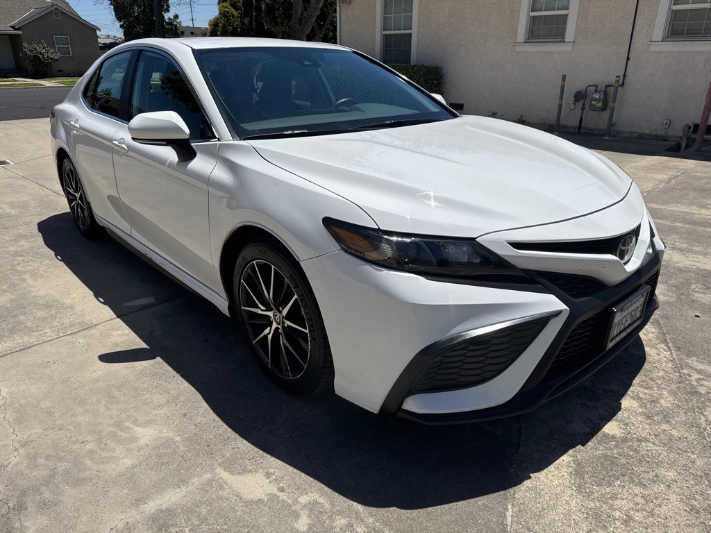 2022 Toyota Camry Image 6