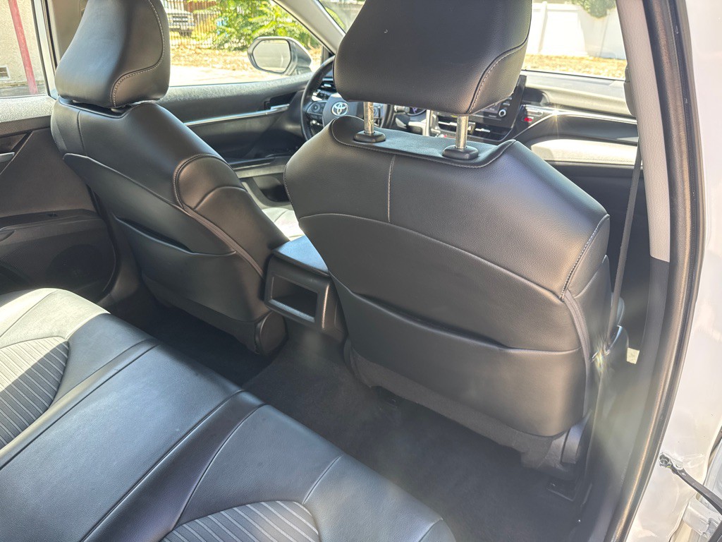 2022 Toyota Camry Image 16