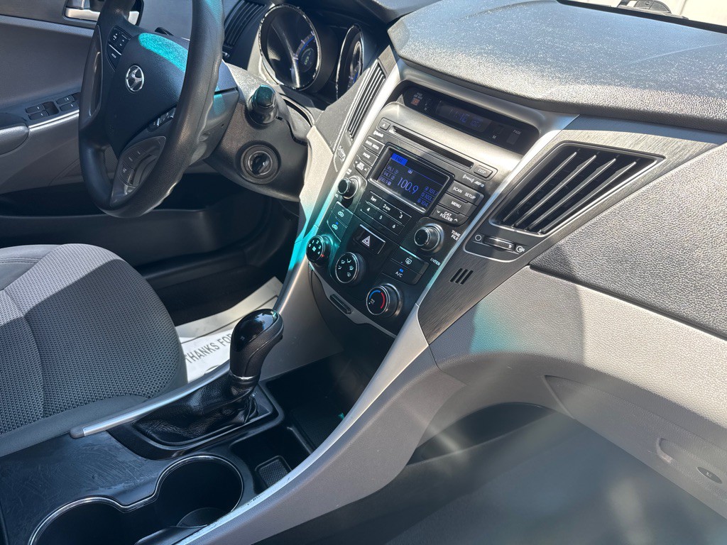 2014 Hyundai Sonata Image 9