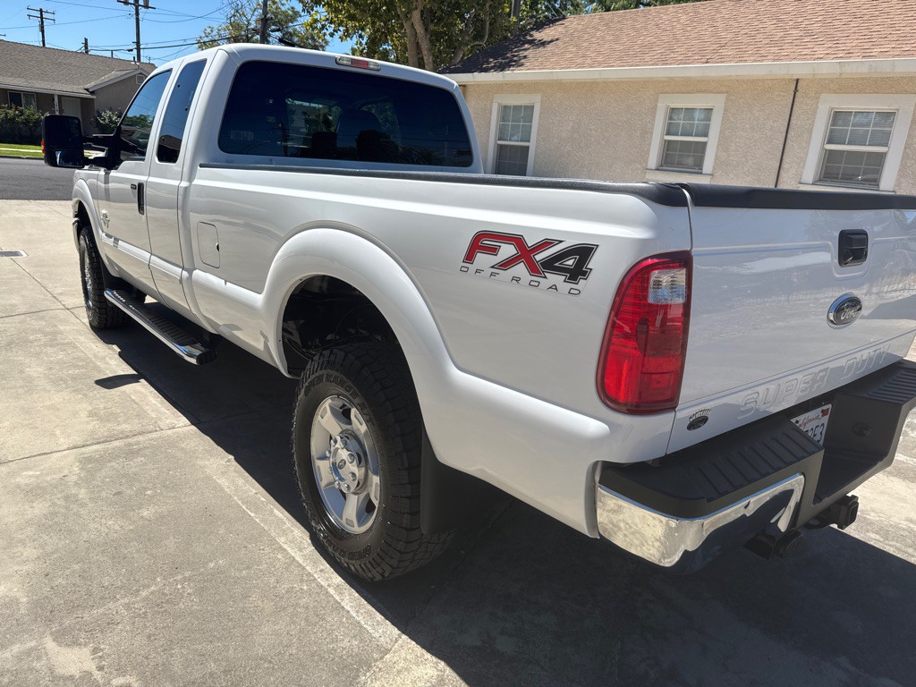 2015 Ford F-350 Image 8