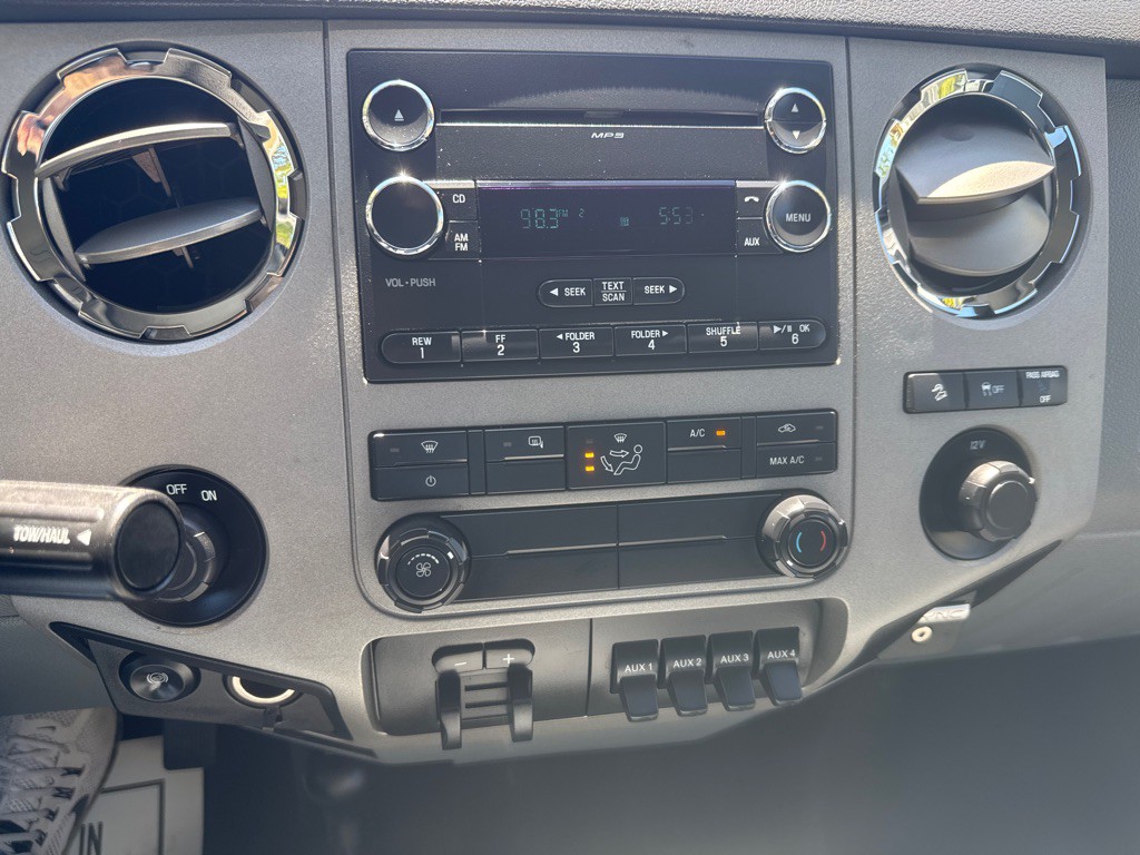2015 Ford F-350 Image 27