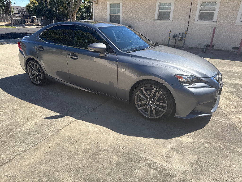 2016 Lexus IS Image 7