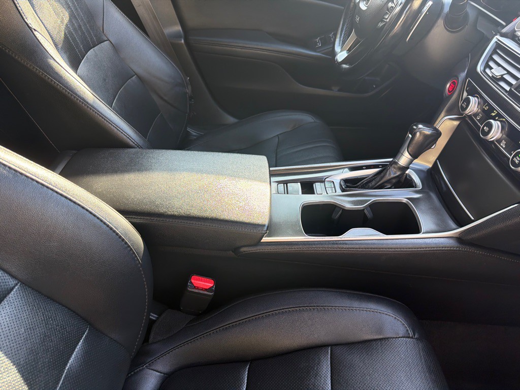 2021 Honda Accord Image 12