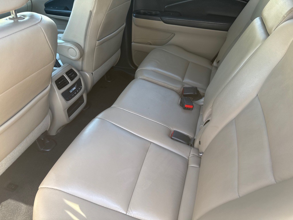 2016 Honda Pilot Image 12