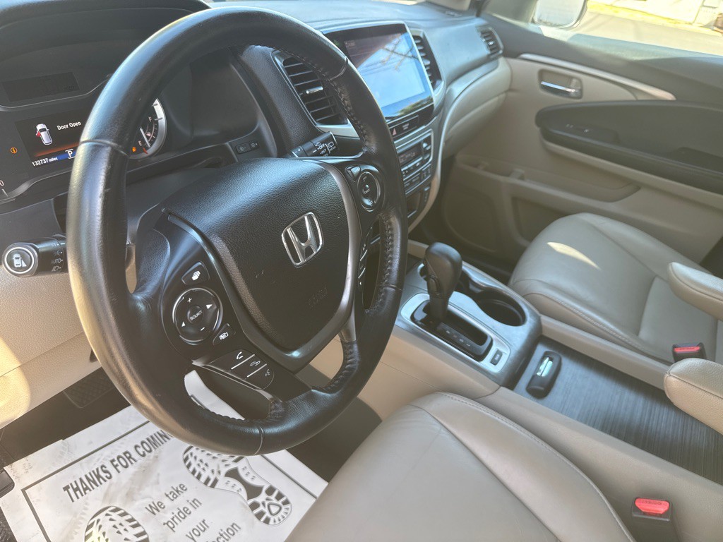 2016 Honda Pilot Image 18