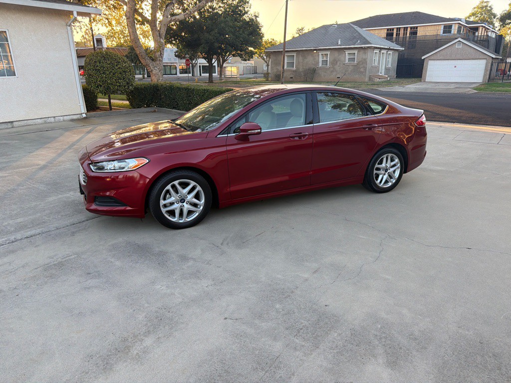 2016 Ford Fusion Image 4