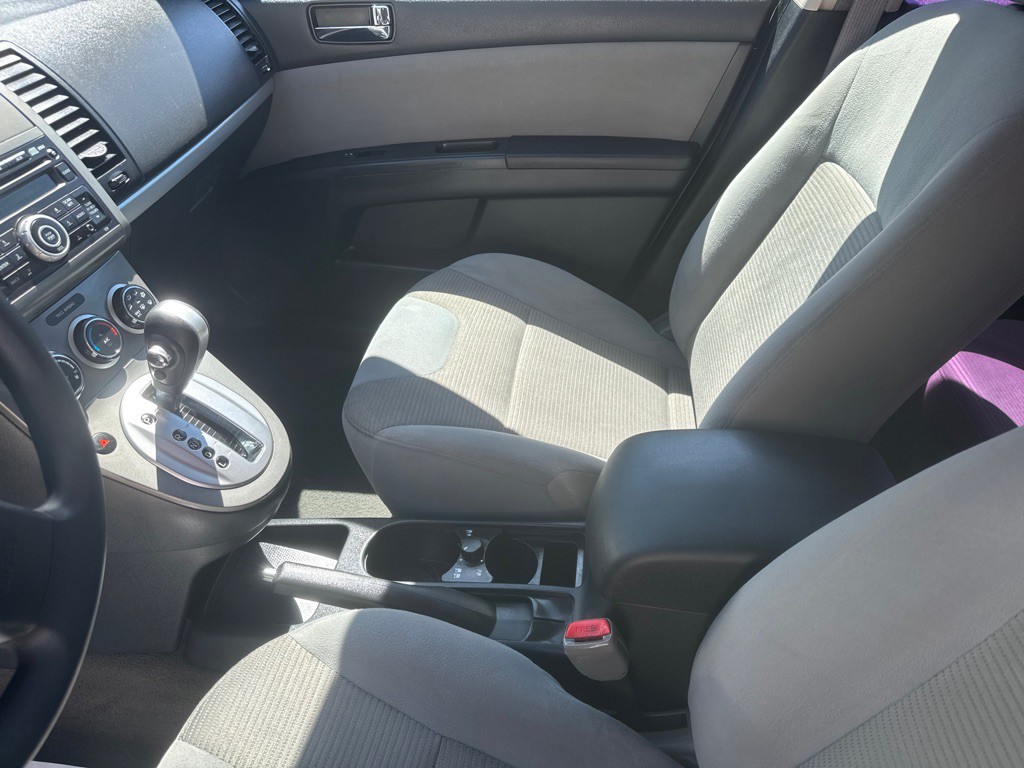 2012 Nissan Sentra Image 10