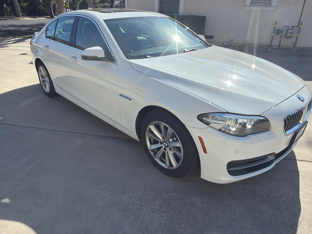 2014 BMW 5 Series Image 9