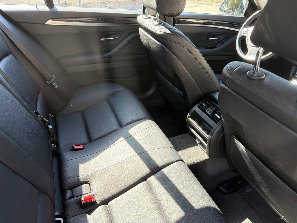 2014 BMW 5 Series Image 11