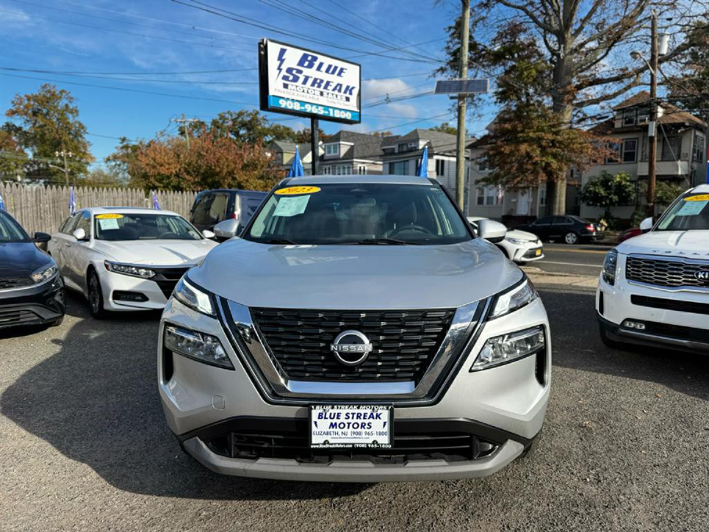 2023 Nissan Rogue Image 2