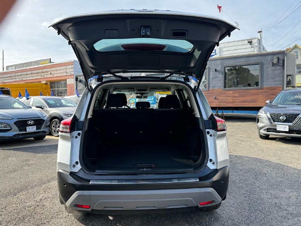 2023 Nissan Rogue Image 12