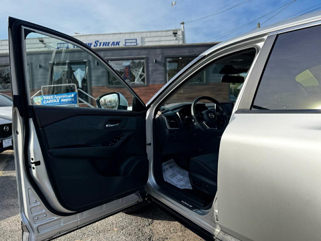 2023 Nissan Rogue Image 14