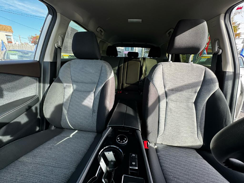 2023 Nissan Rogue Image 18