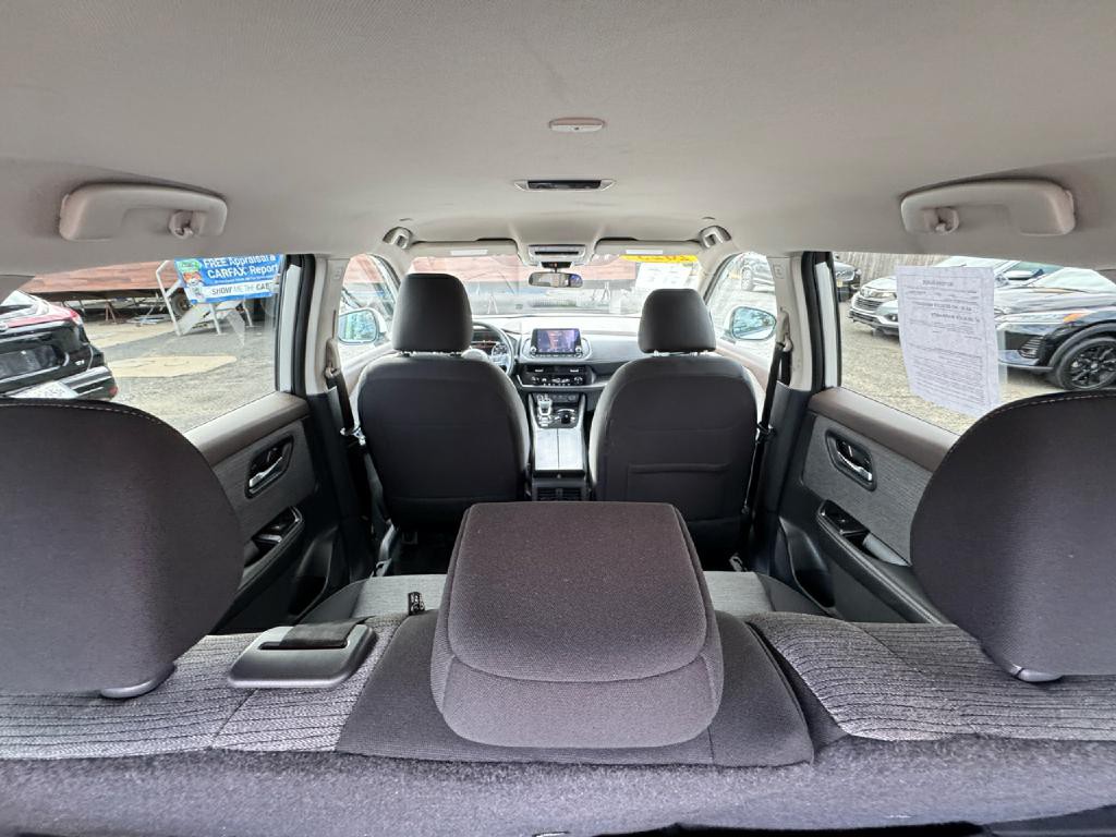 2023 Nissan Rogue Image 13