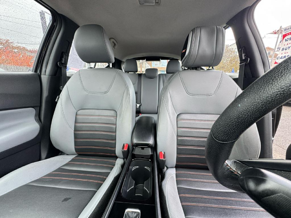 2023 Nissan Kicks Image 18