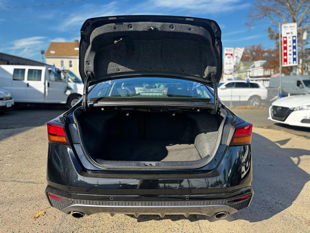 2022 Nissan Altima Image 12