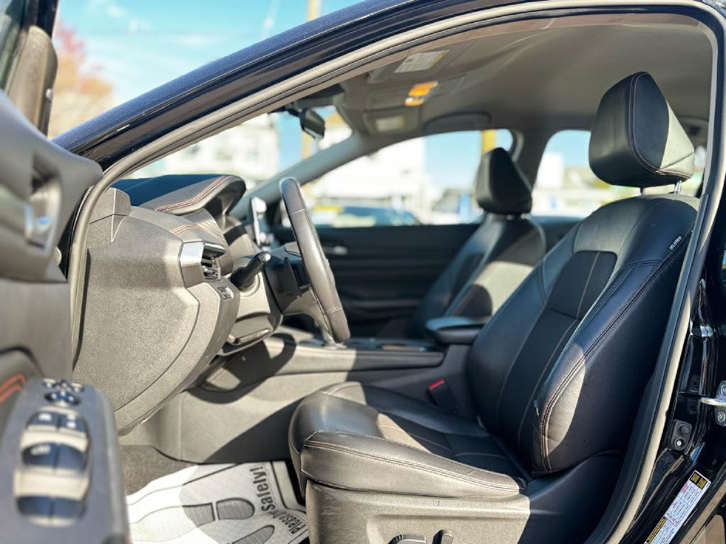 2022 Nissan Altima Image 14