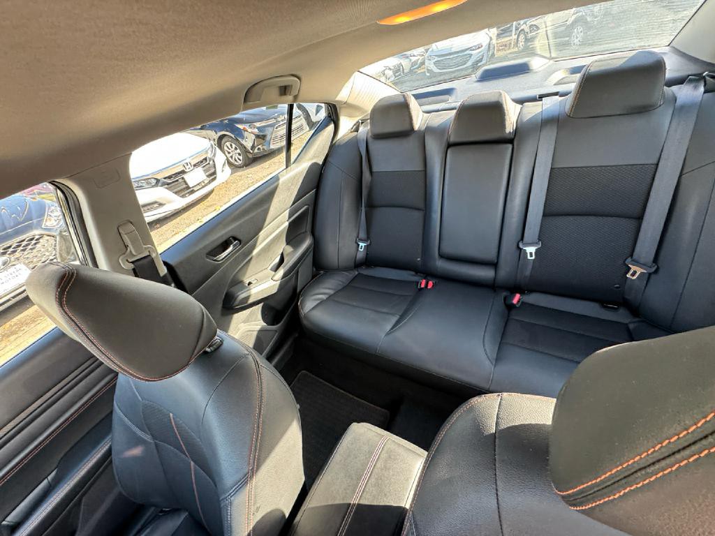 2022 Nissan Altima Image 16