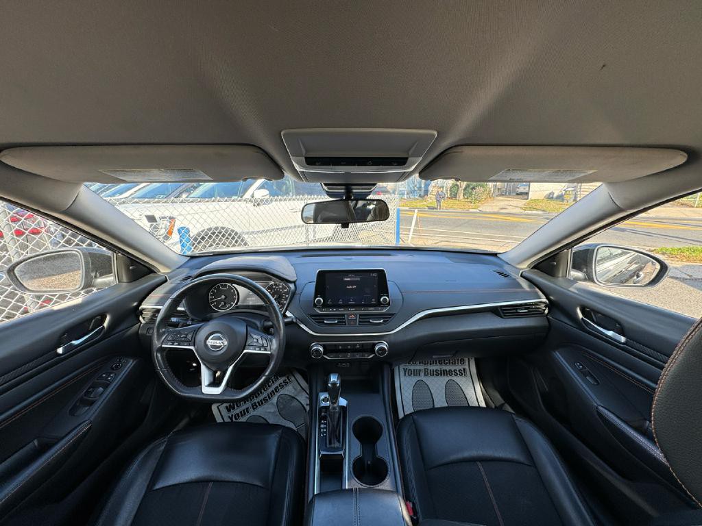 2022 Nissan Altima Image 18