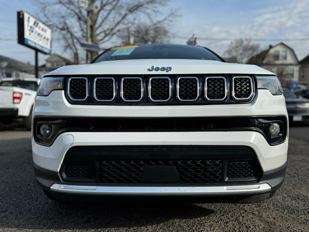 2023 Jeep Compass Image 3