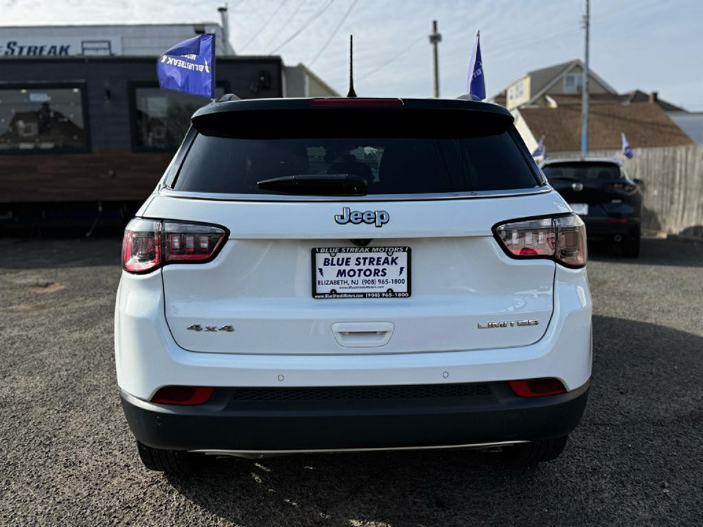 2023 Jeep Compass Image 9