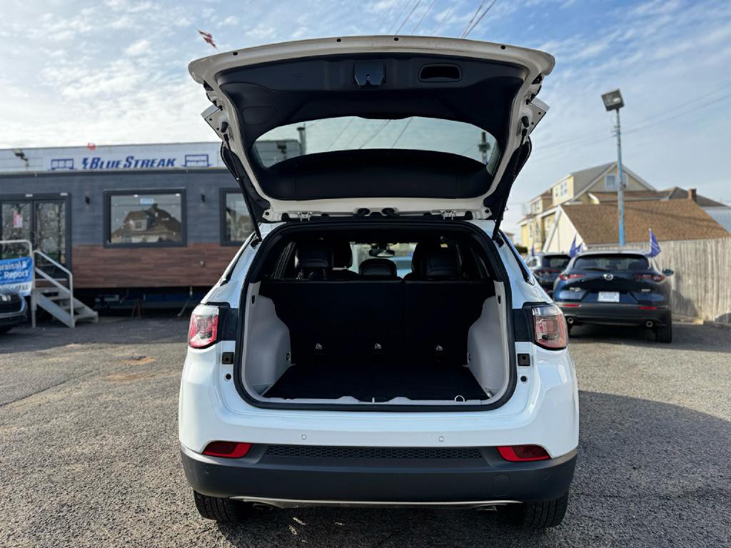 2023 Jeep Compass Image 12