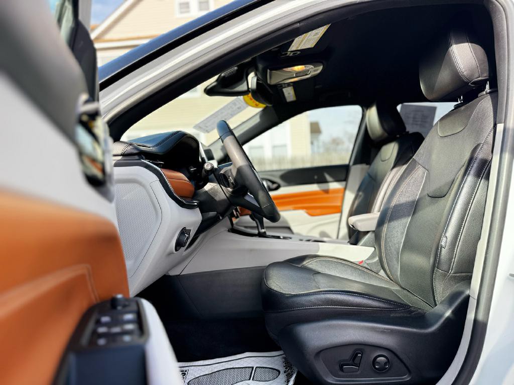 2023 Jeep Compass Image 15