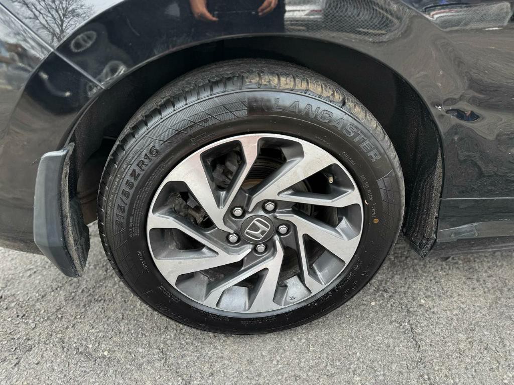 2019 Honda Civic Image 11