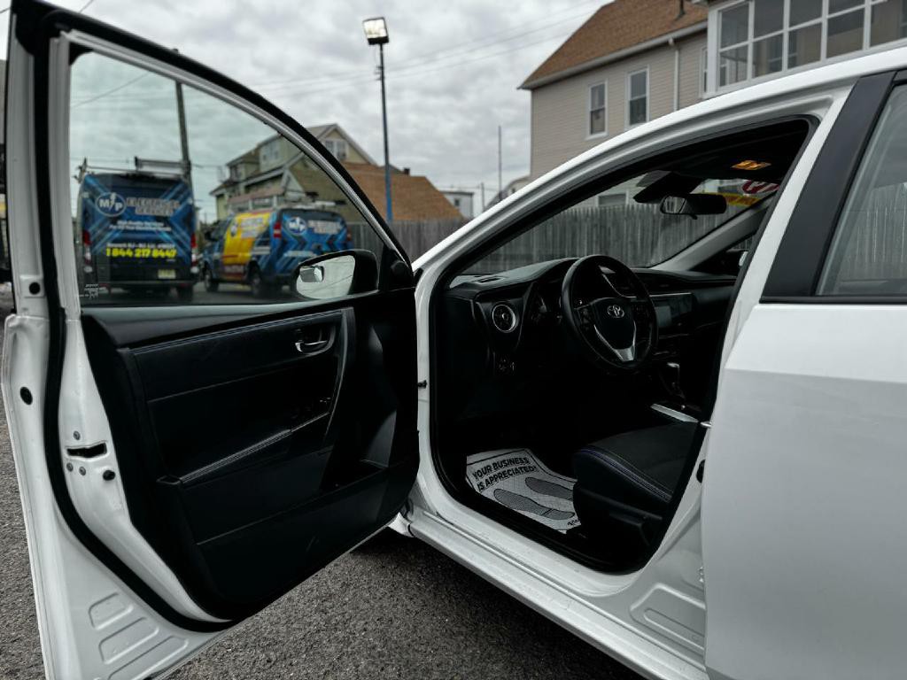 2019 Toyota Corolla Image 13