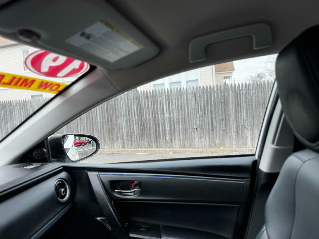 2019 Toyota Corolla Image 18