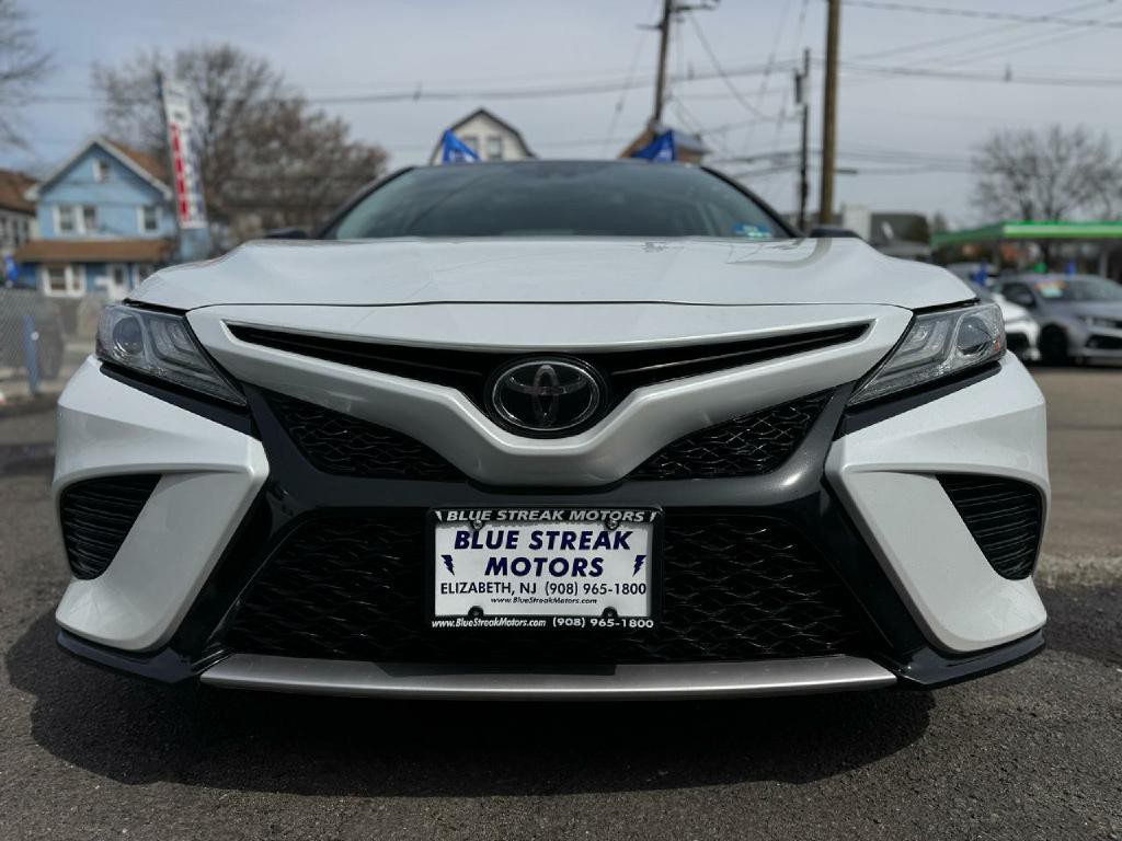2019 Toyota Camry Image 3