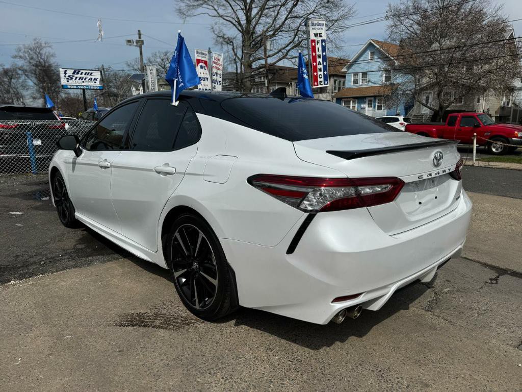 2019 Toyota Camry Image 8