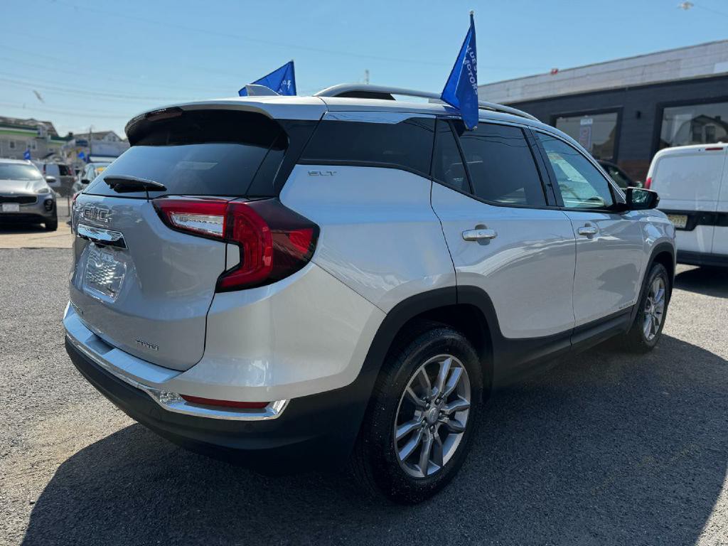 2022 GMC Terrain Image 10