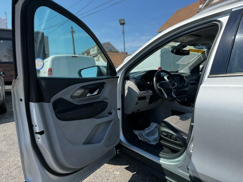 2022 GMC Terrain Image 14