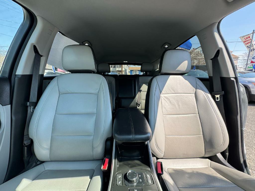 2022 GMC Terrain Image 19