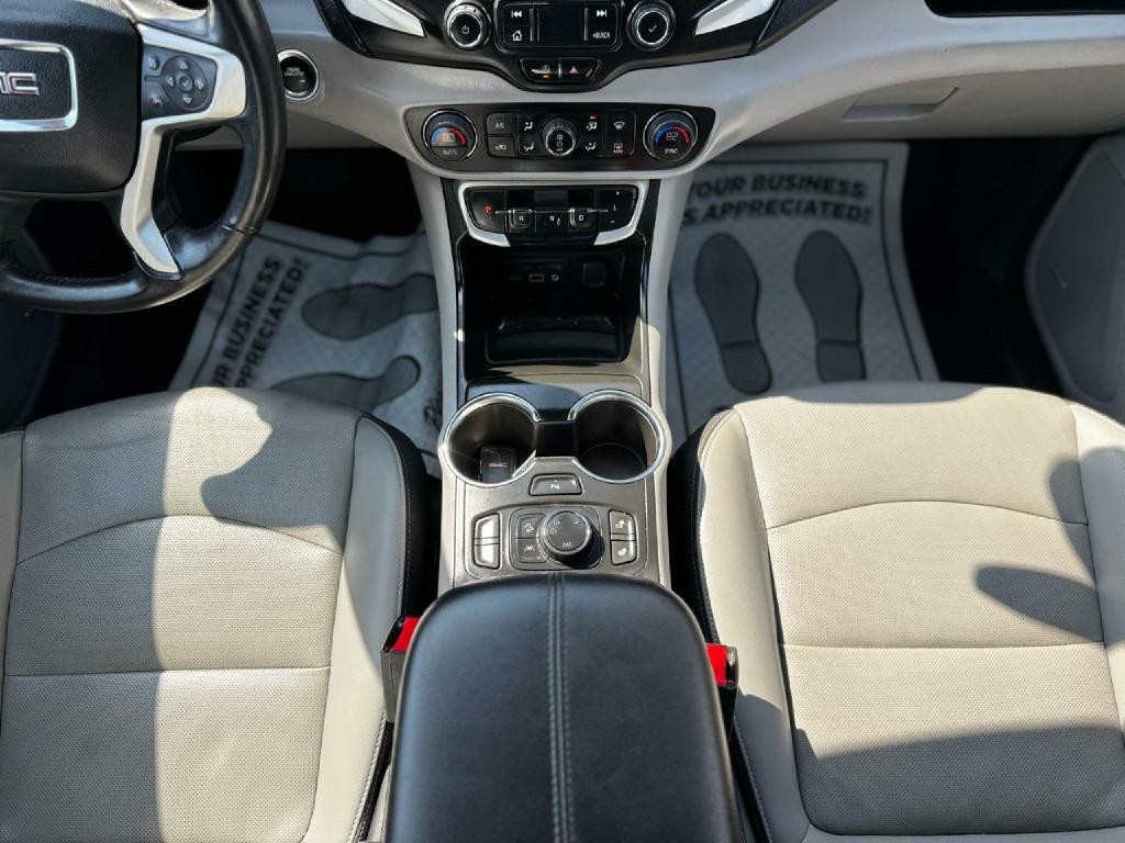 2022 GMC Terrain Image 23