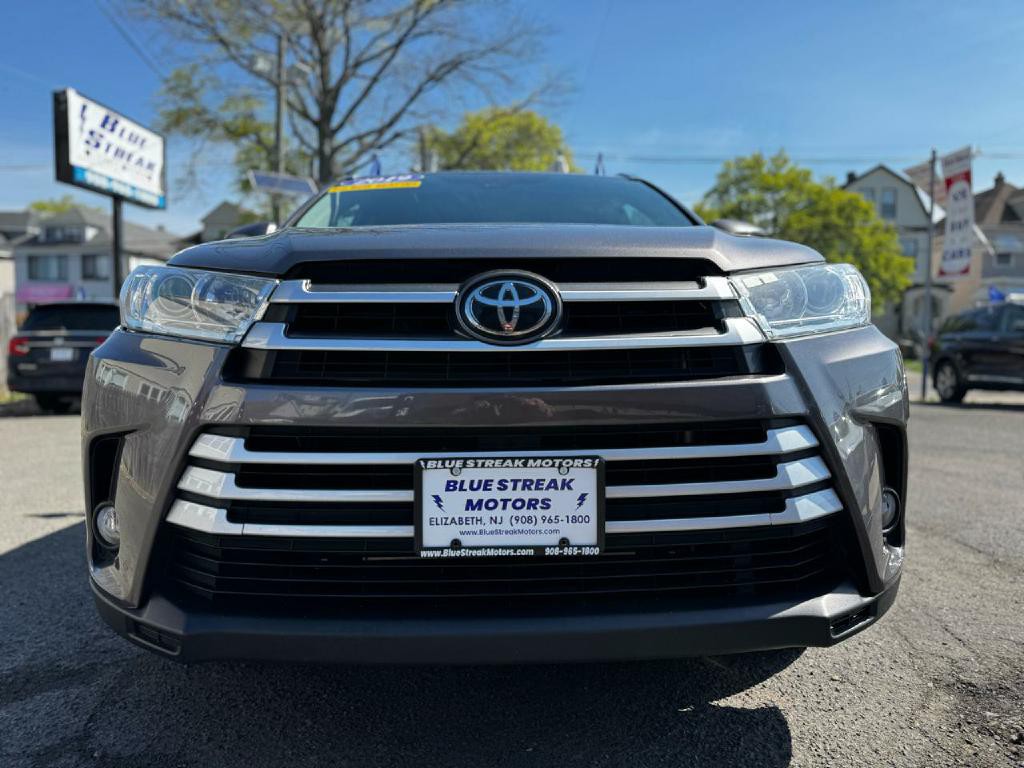 2019 Toyota Highlander Image 3